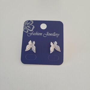 Elegant Silver Leaf Earrings
